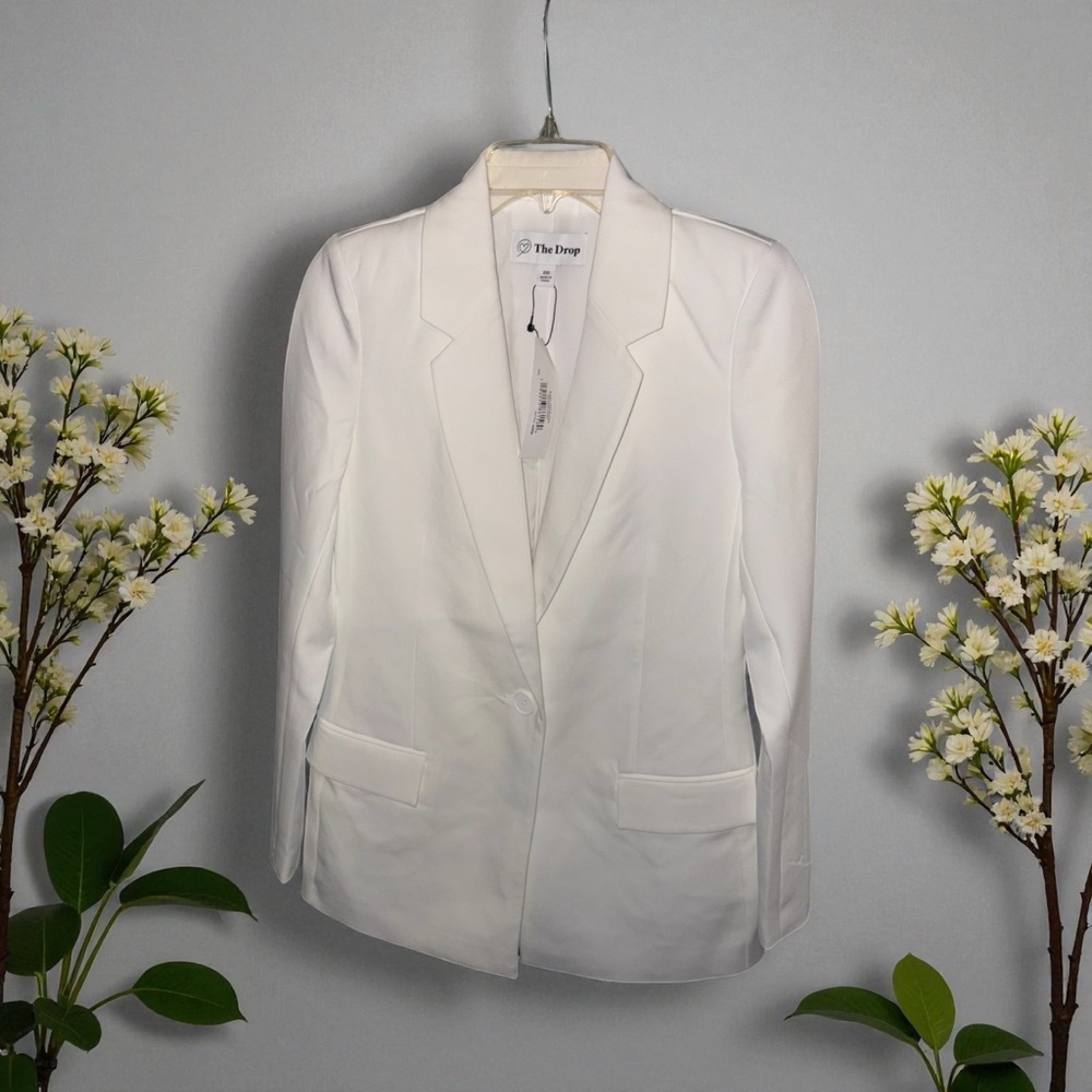 Elegant White Blazer for Women